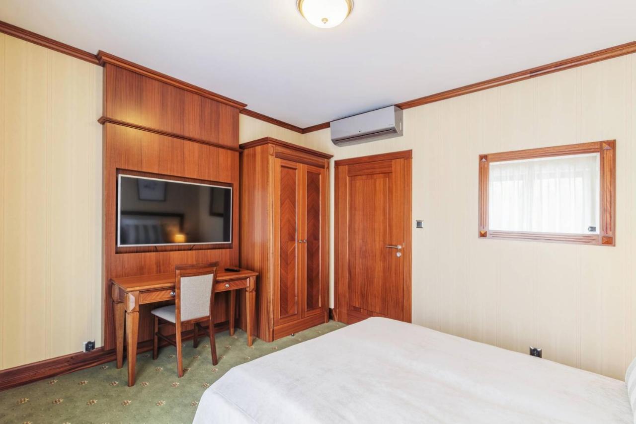 Prestige Apartment With Sauna By Grand Apartments 索波特 外观 照片